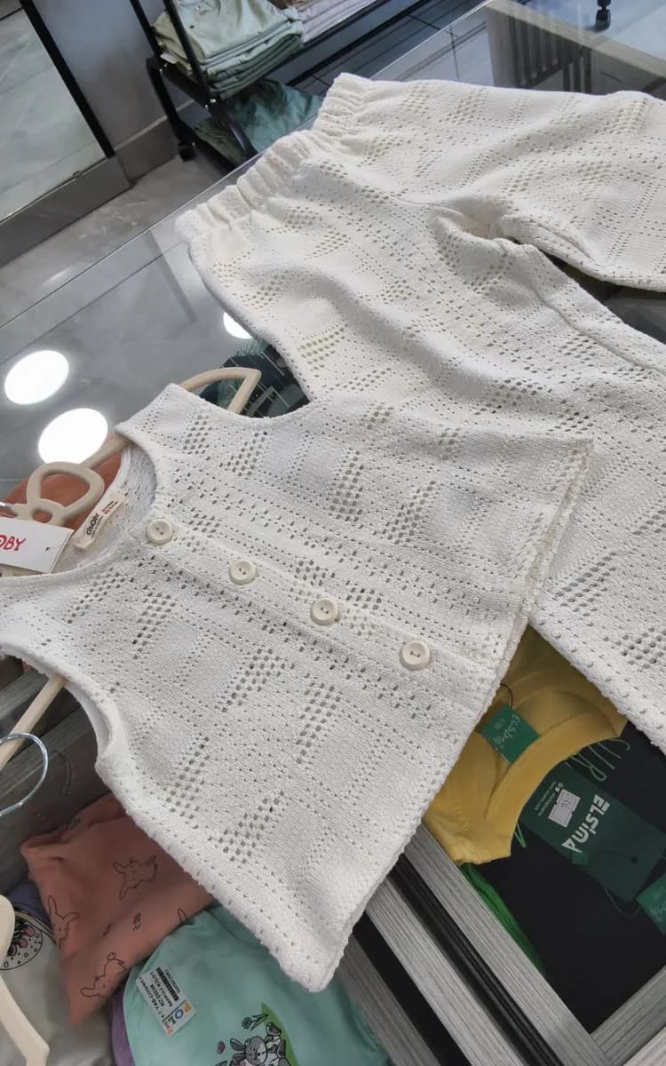 Girl's crochet pant set