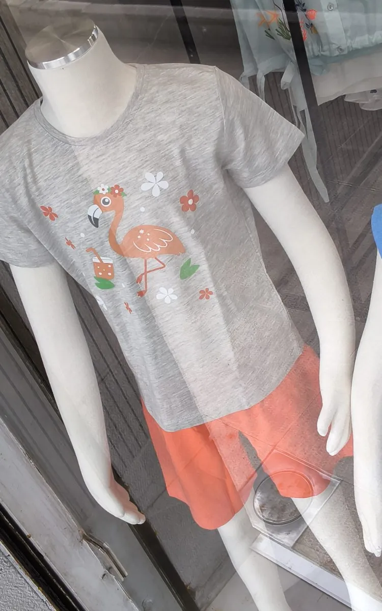 Girl's pajama/comfort set