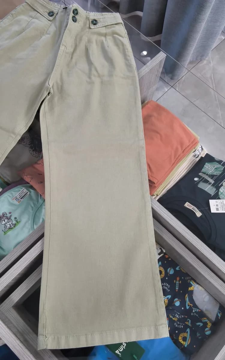 Khaki trouser