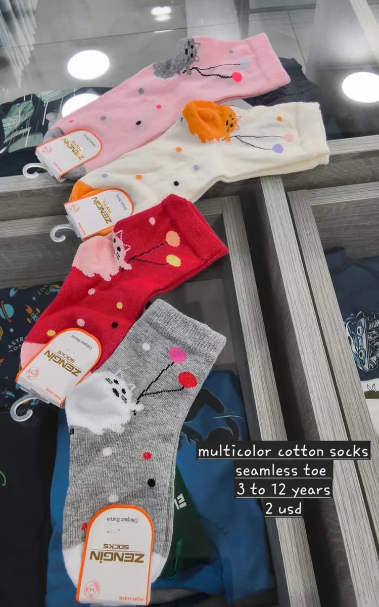 Girl's socks