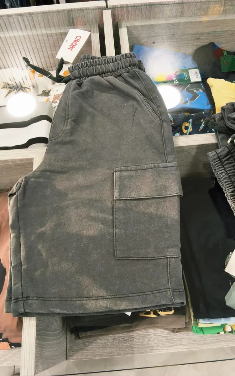 Washed cotton short