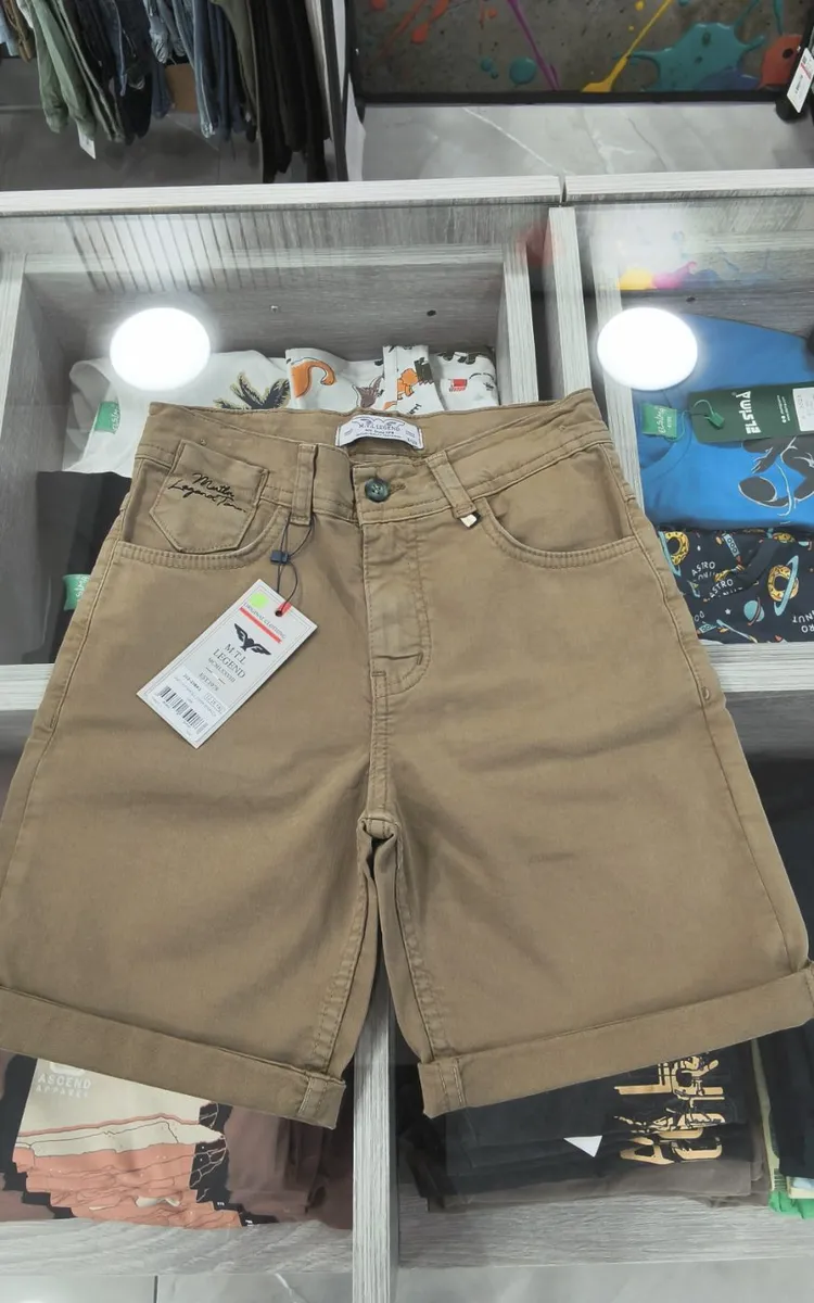 Soft cotton classic short, adjustable waistband, cuffed, dark khaki