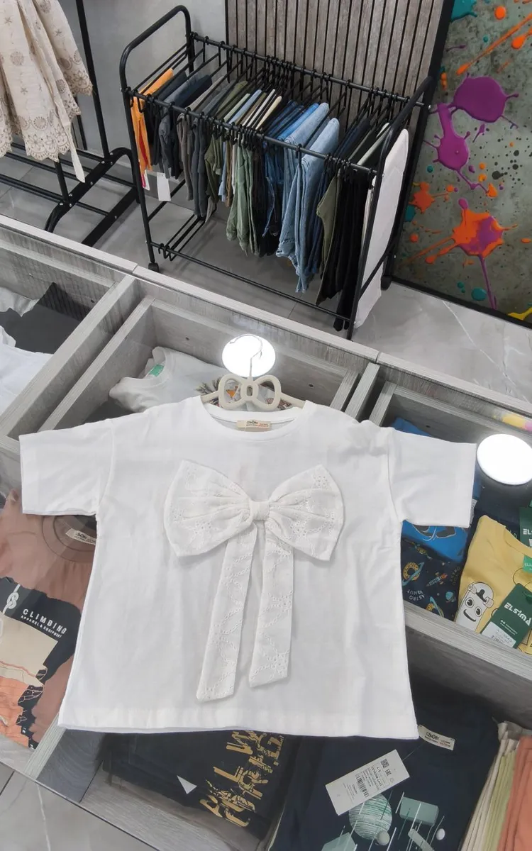 Girl's cotton top